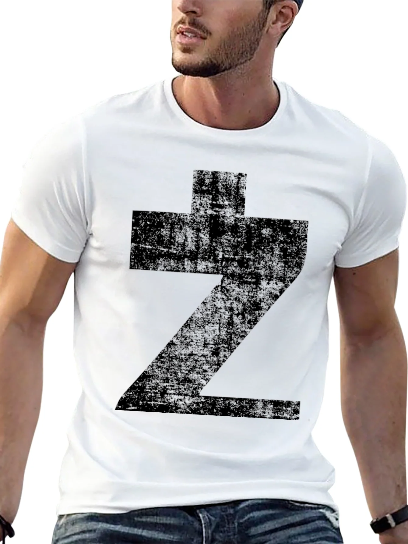 Graphic Tee: Distressed Black Z Print T-Shirt