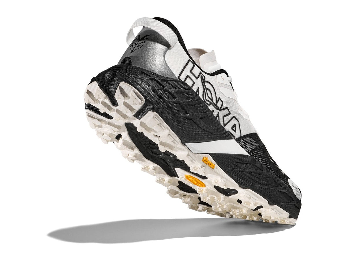 Speedgoat 7 Black | White