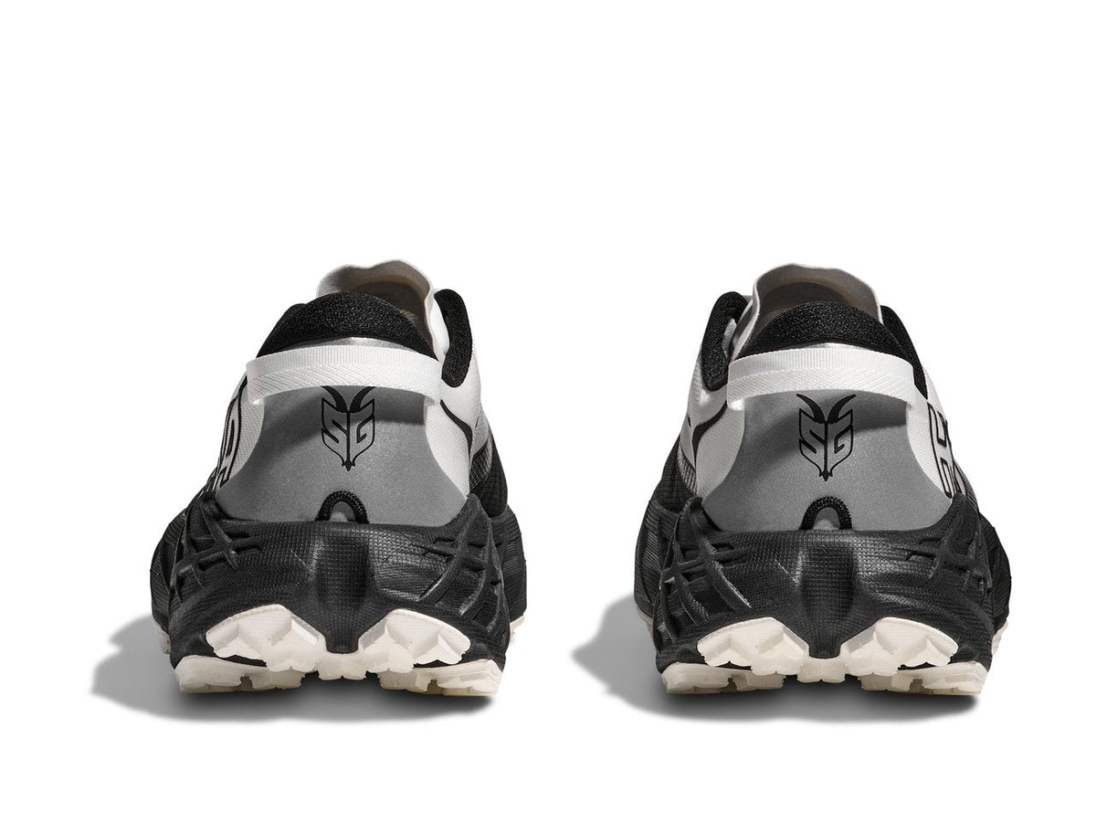 Speedgoat 7 Black | White