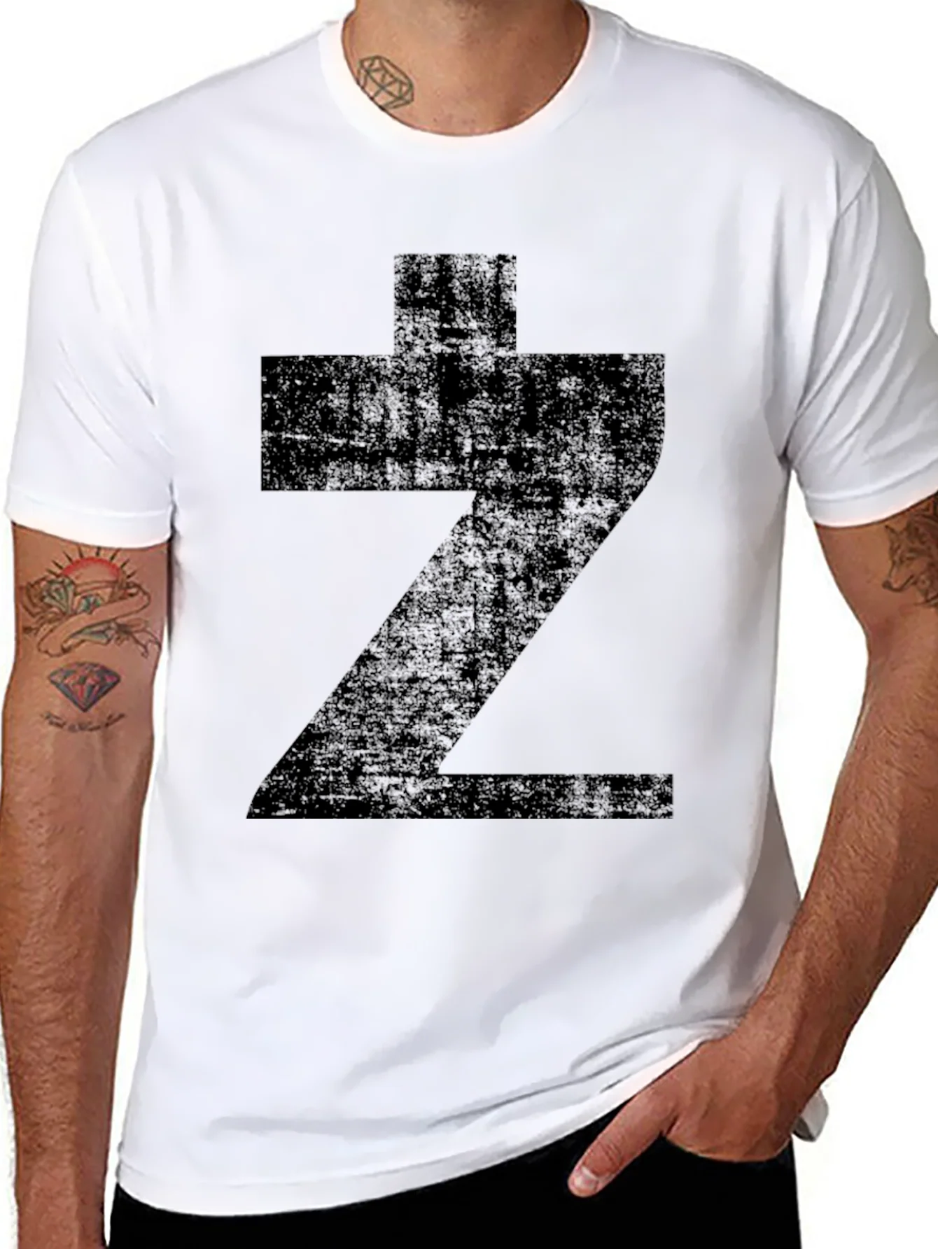 Graphic Tee: Distressed Black Z Print T-Shirt